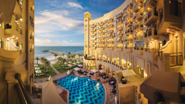 Bahi Ajman Palace Hotel 5*