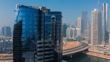 Radisson Blu Hotel, Dubai Canal View 5*